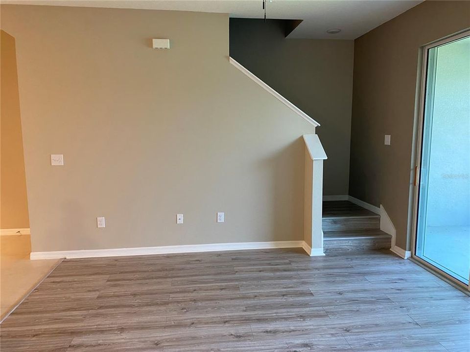 В аренду: $2,200 (3 спален, 2 ванн, 1707 Квадратных фут)