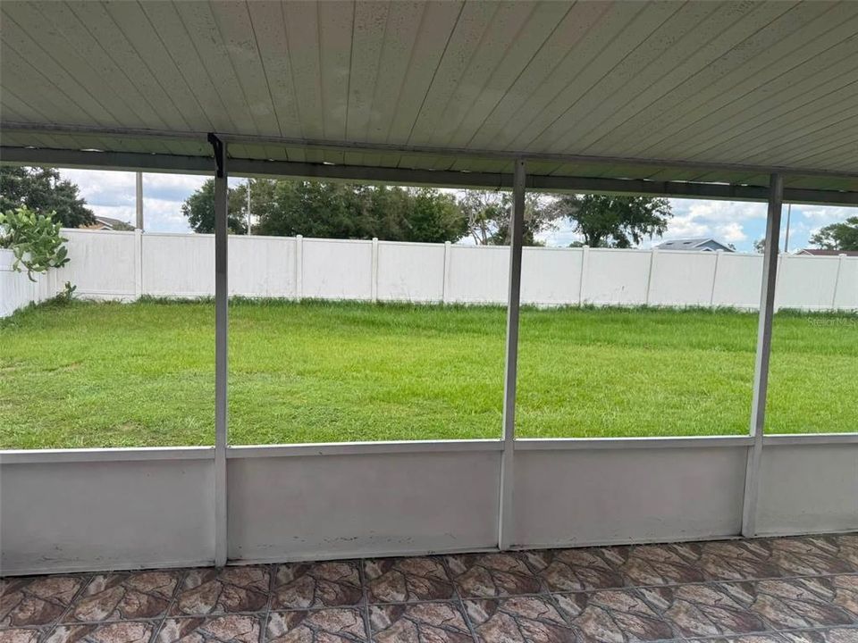 В аренду: $1,900 (2 спален, 2 ванн, 1025 Квадратных фут)