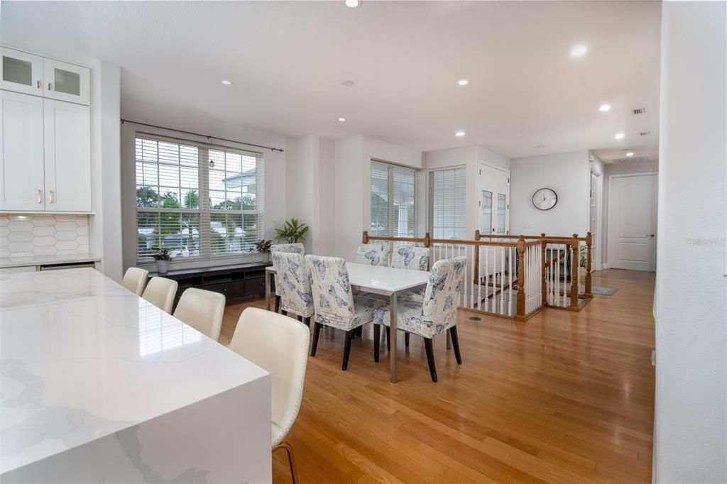 En Venta: $1,068,000 (4 camas, 3 baños, 3835 Pies cuadrados)