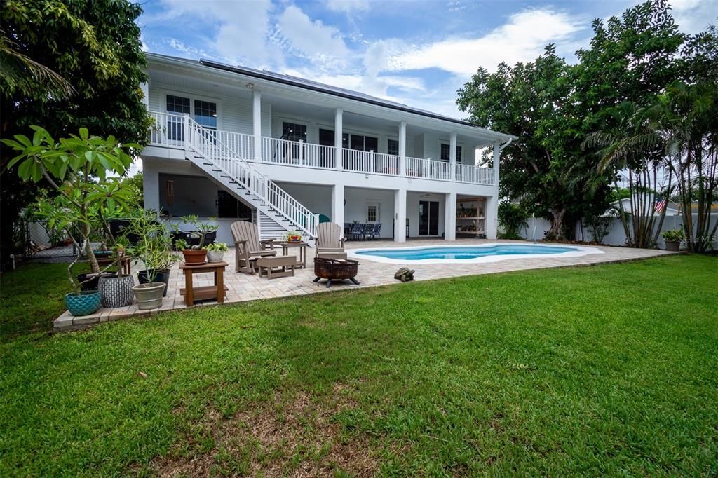 En Venta: $1,068,000 (4 camas, 3 baños, 3835 Pies cuadrados)