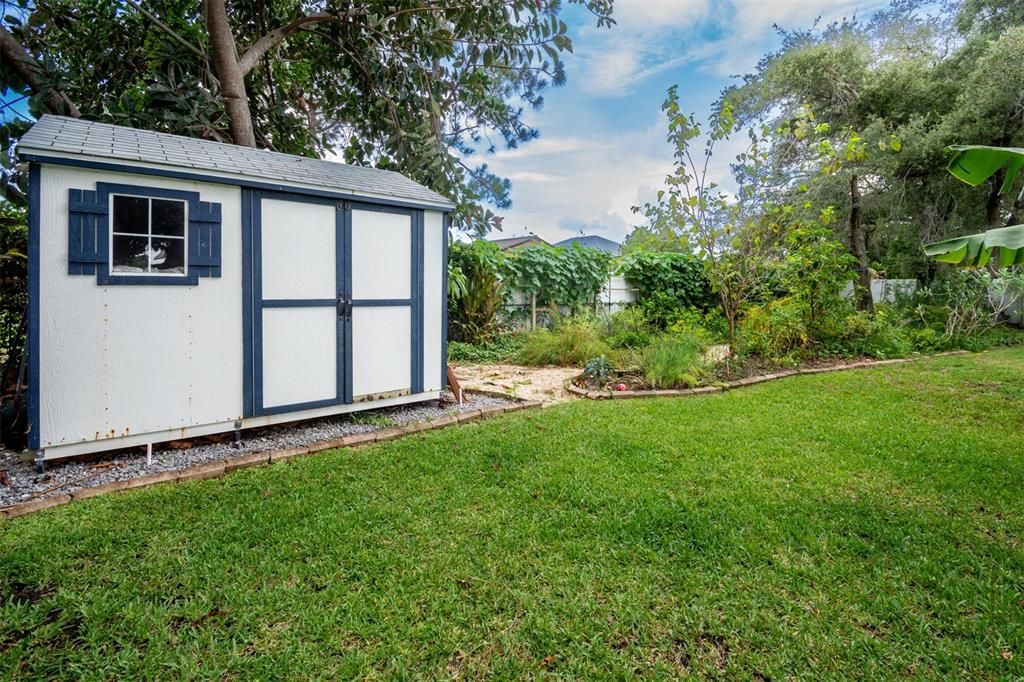 En Venta: $1,068,000 (4 camas, 3 baños, 3835 Pies cuadrados)