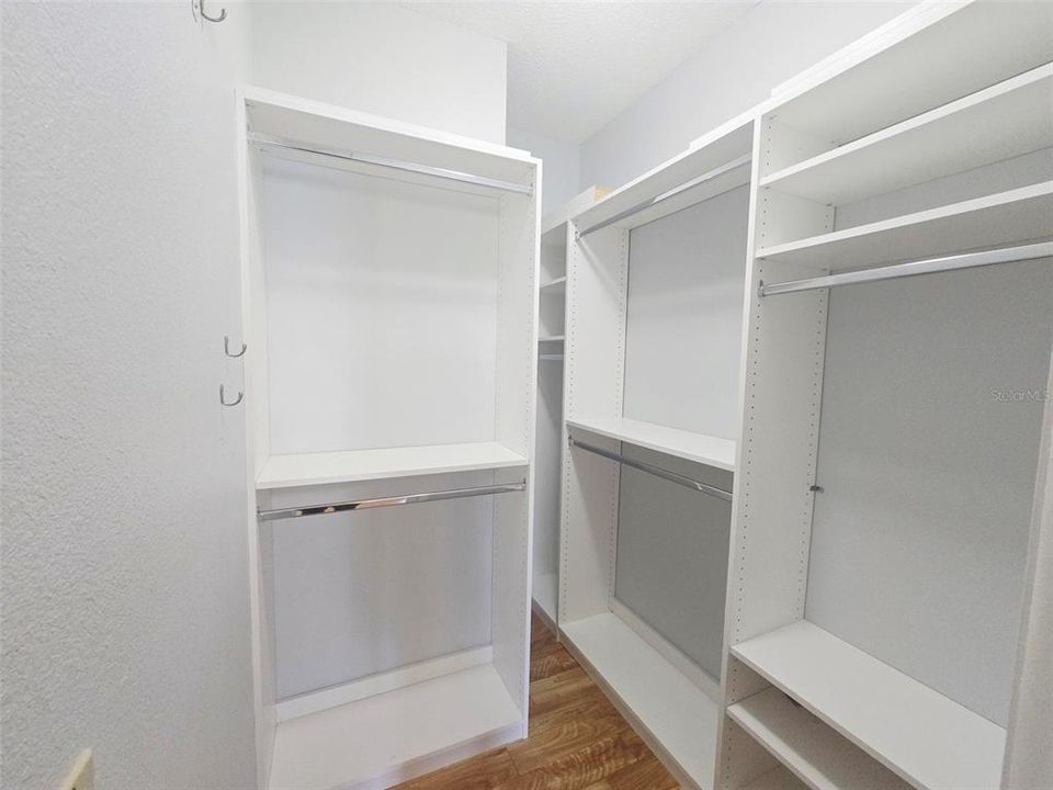For Rent: $2,299 (2 beds, 2 baths, 1703 Square Feet)