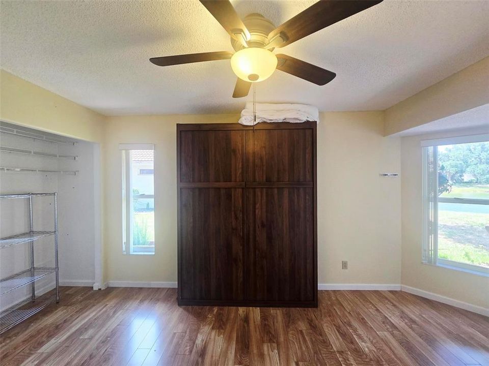 For Rent: $2,299 (2 beds, 2 baths, 1703 Square Feet)