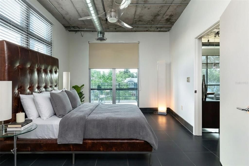 For Sale: $369,500 (1 beds, 2 baths, 1465 Square Feet)