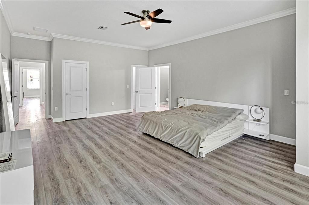 For Sale: $435,000 (3 beds, 2 baths, 2275 Square Feet)