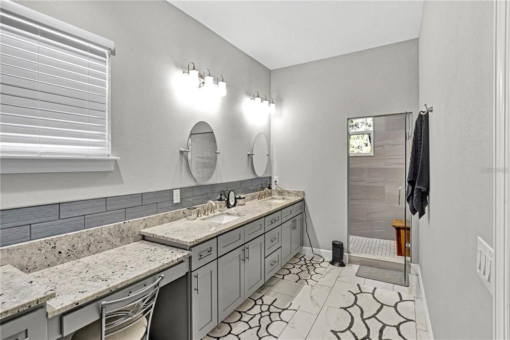 For Sale: $435,000 (3 beds, 2 baths, 2275 Square Feet)