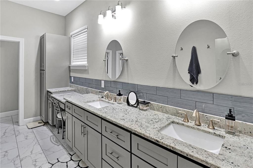 For Sale: $435,000 (3 beds, 2 baths, 2275 Square Feet)