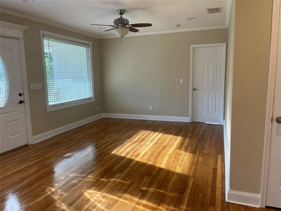 Active With Contract: $689,000 (5 beds, 5 baths, 3191 Square Feet)