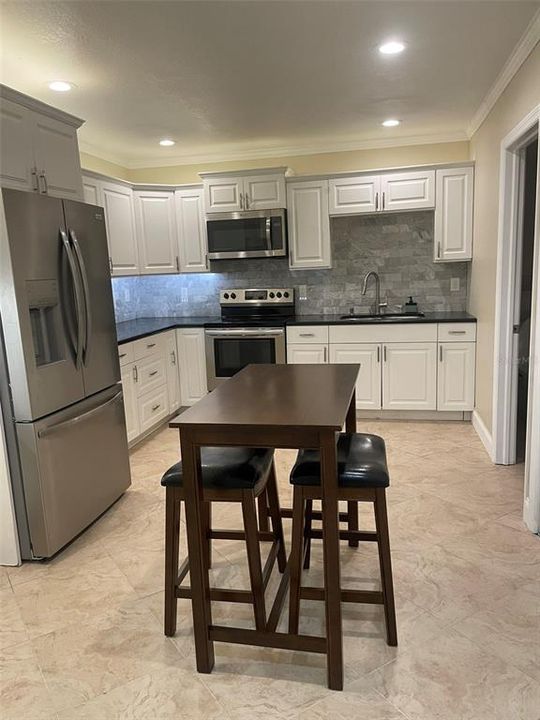 Active With Contract: $689,000 (5 beds, 5 baths, 3191 Square Feet)