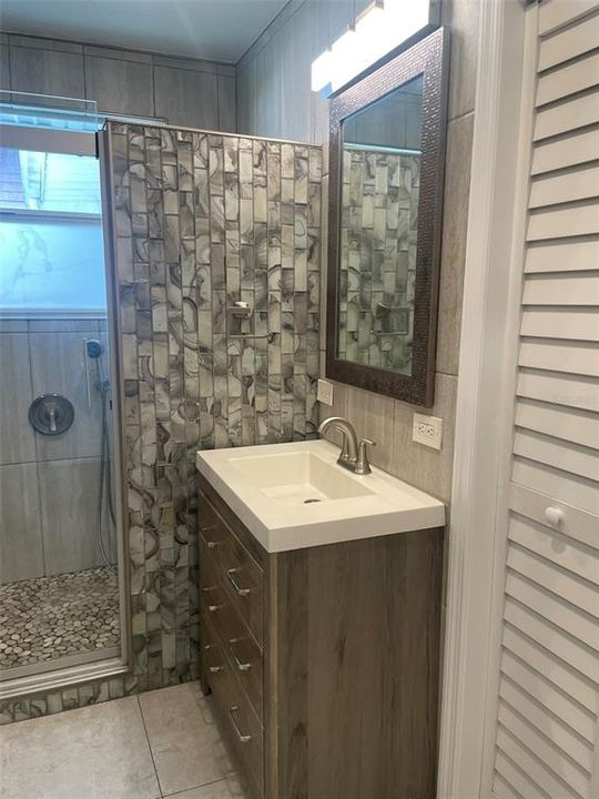 Active With Contract: $689,000 (5 beds, 5 baths, 3191 Square Feet)