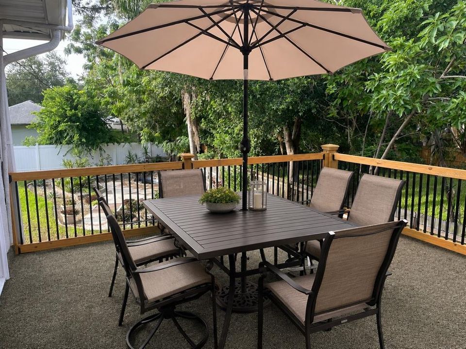 Active With Contract: $689,000 (5 beds, 5 baths, 3191 Square Feet)