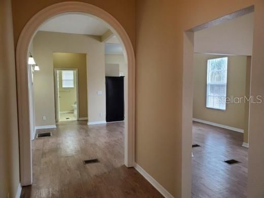 В аренду: $1,895 (3 спален, 1 ванн, 1287 Квадратных фут)