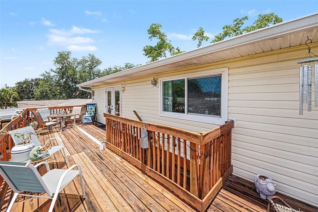 Activo con contrato: $313,000 (3 camas, 2 baños, 1548 Pies cuadrados)