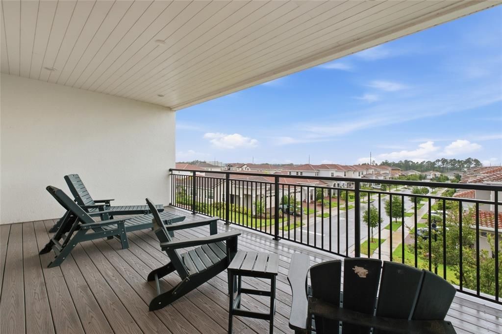 For Sale: $544,000 (3 beds, 3 baths, 2176 Square Feet)