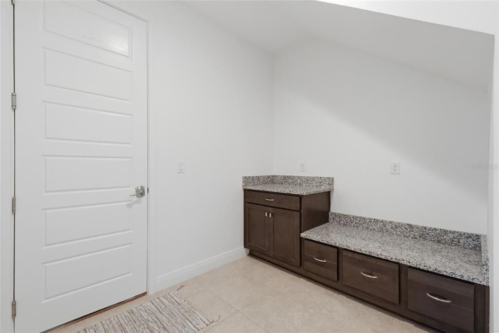 For Sale: $544,000 (3 beds, 3 baths, 2176 Square Feet)