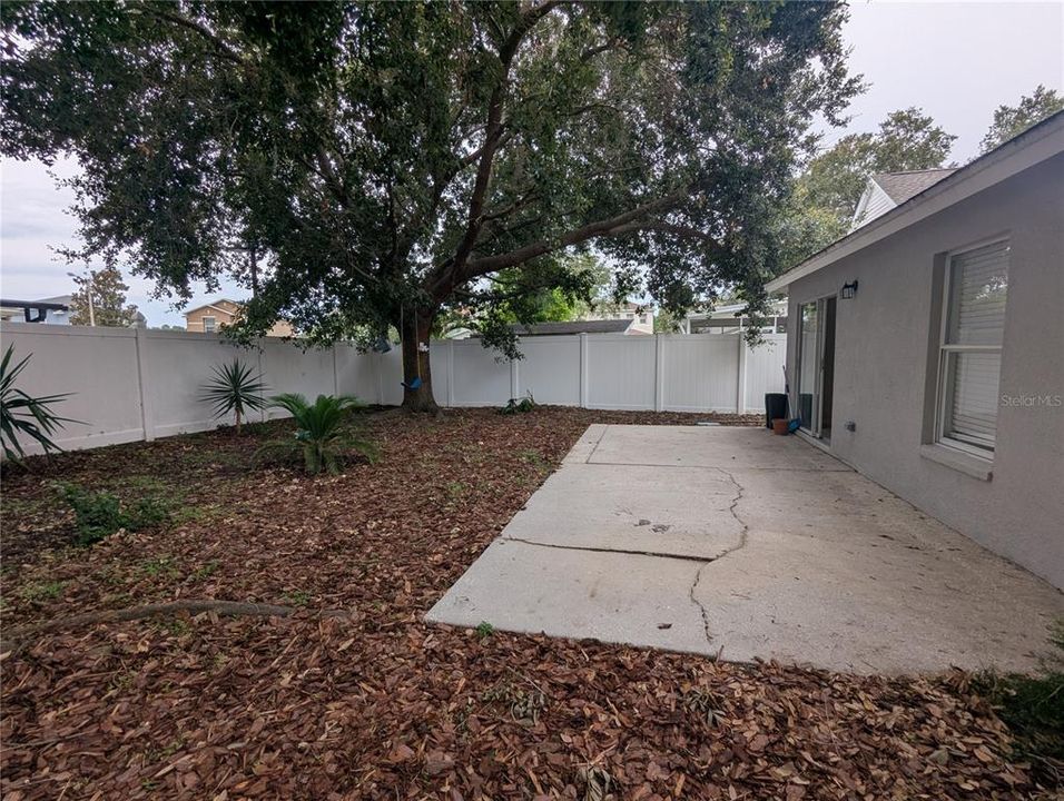 For Rent: $2,170 (4 beds, 2 baths, 1286 Square Feet)