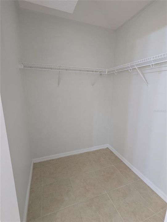For Rent: $2,170 (4 beds, 2 baths, 1286 Square Feet)