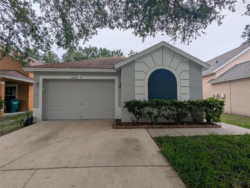 For Rent: $2,170 (4 beds, 2 baths, 1286 Square Feet)