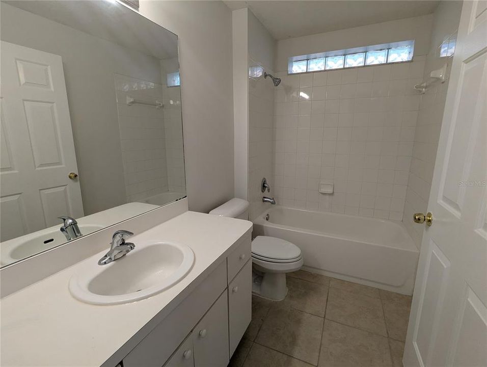 For Rent: $2,170 (4 beds, 2 baths, 1286 Square Feet)