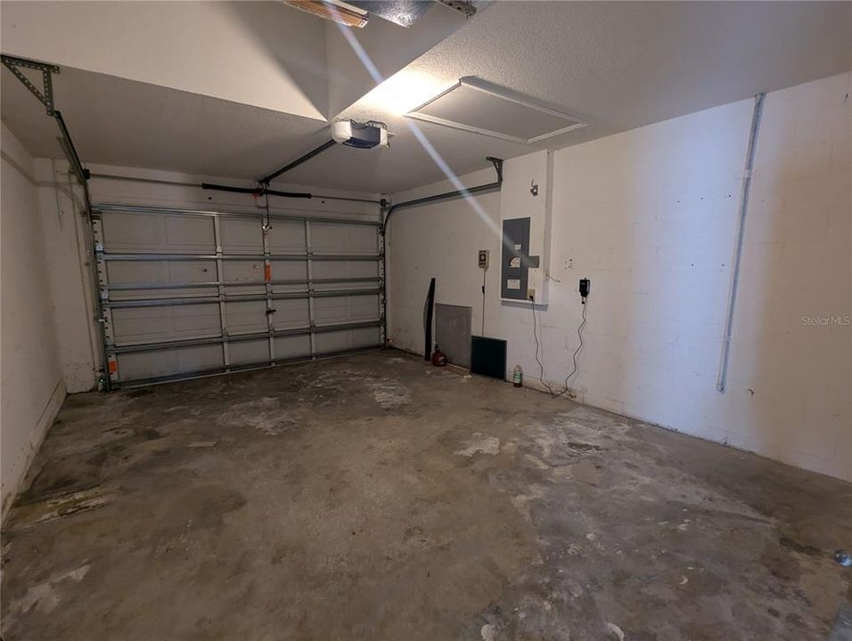 For Rent: $2,170 (4 beds, 2 baths, 1286 Square Feet)