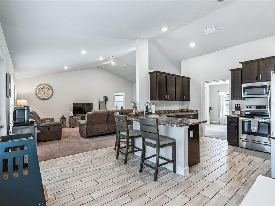 For Sale: $309,500 (3 beds, 2 baths, 1860 Square Feet)