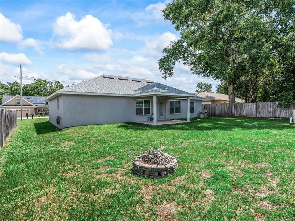 For Sale: $309,500 (3 beds, 2 baths, 1860 Square Feet)