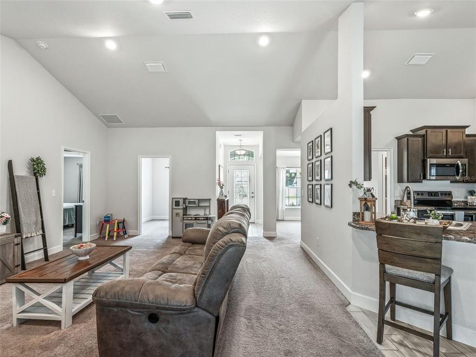 For Sale: $309,500 (3 beds, 2 baths, 1860 Square Feet)