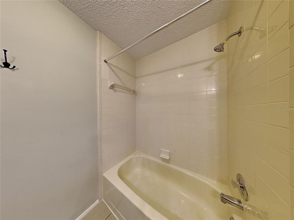 В аренду: $2,319 (3 спален, 2 ванн, 1643 Квадратных фут)