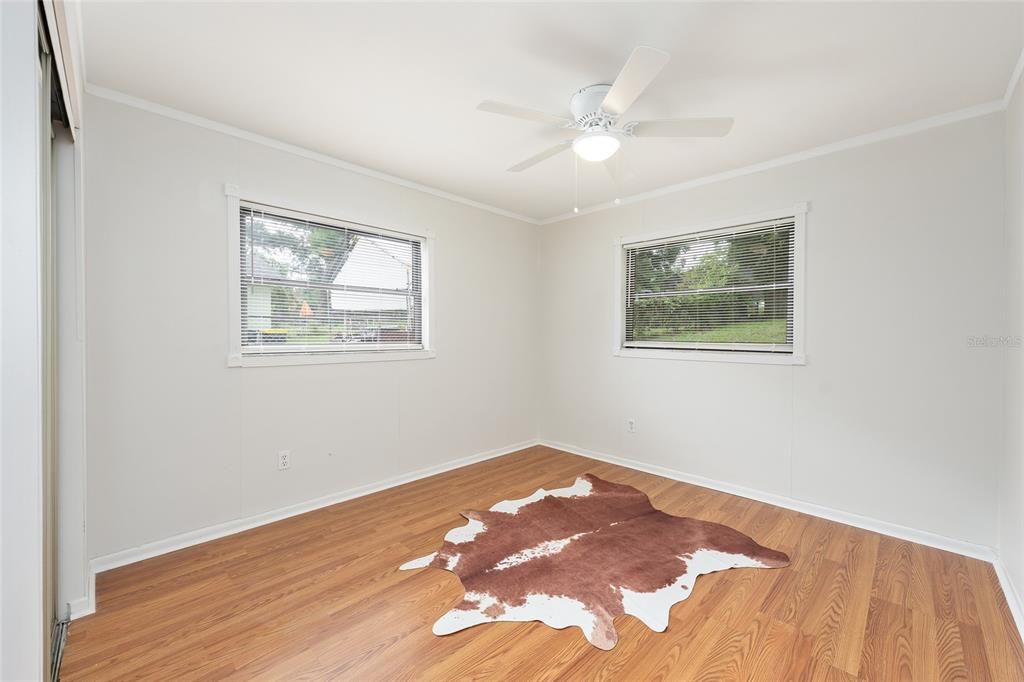 For Sale: $400,000 (3 beds, 1 baths, 1212 Square Feet)