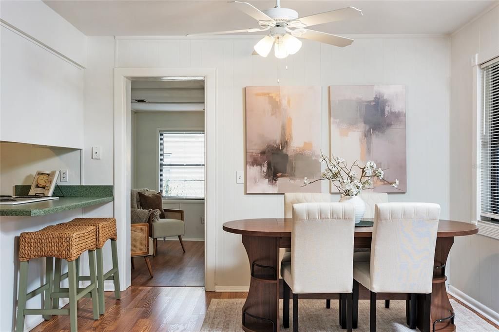 For Sale: $400,000 (3 beds, 1 baths, 1212 Square Feet)