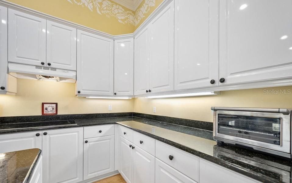For Sale: $699,900 (3 beds, 3 baths, 3360 Square Feet)