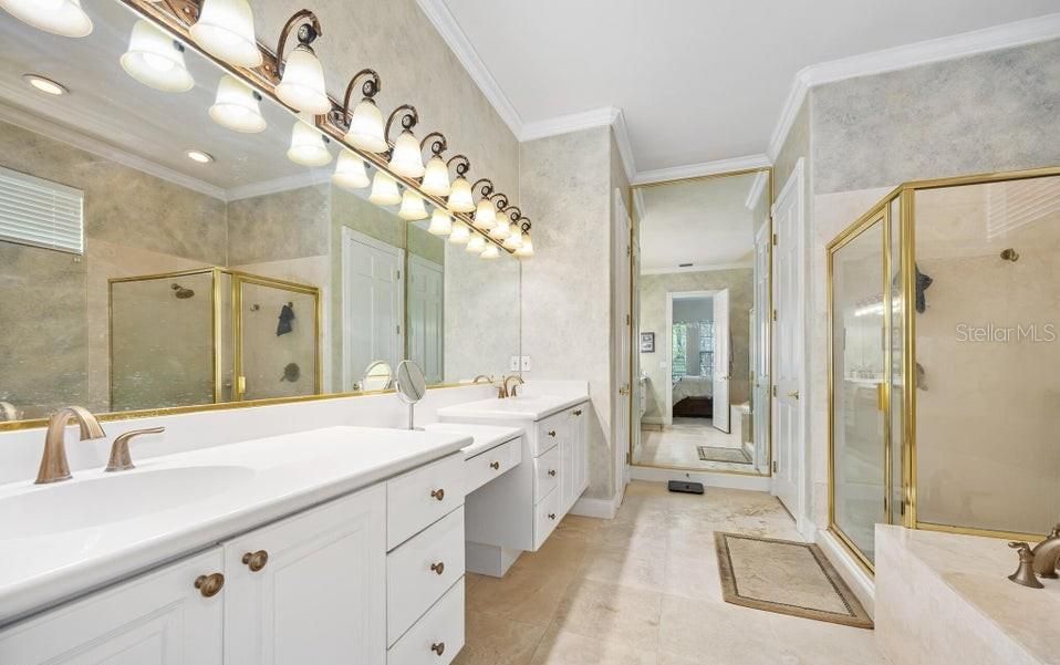 For Sale: $699,900 (3 beds, 3 baths, 3360 Square Feet)