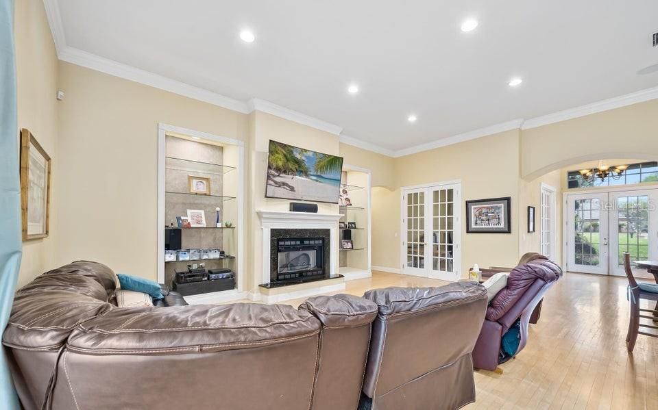 For Sale: $699,900 (3 beds, 3 baths, 3360 Square Feet)