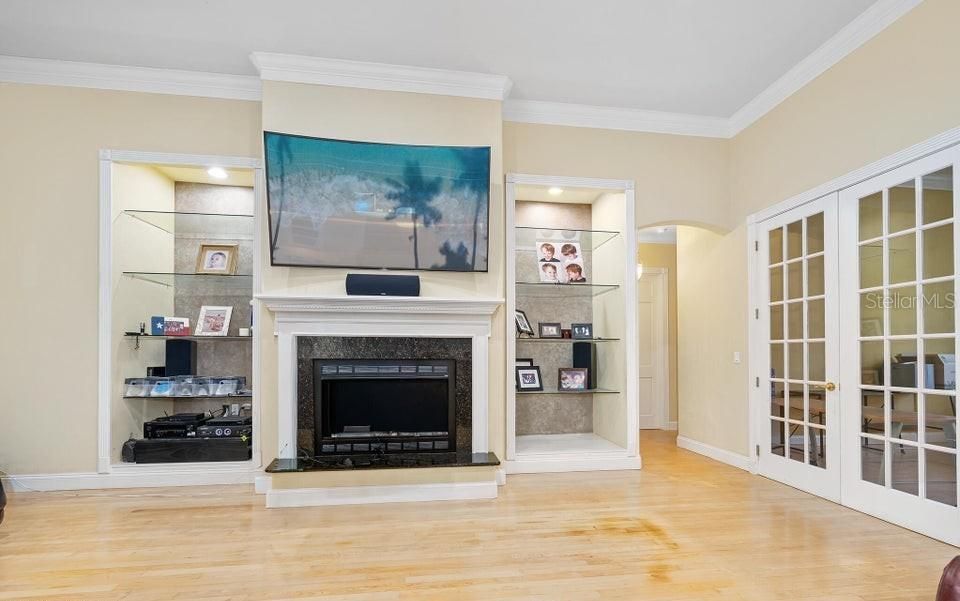 For Sale: $699,900 (3 beds, 3 baths, 3360 Square Feet)