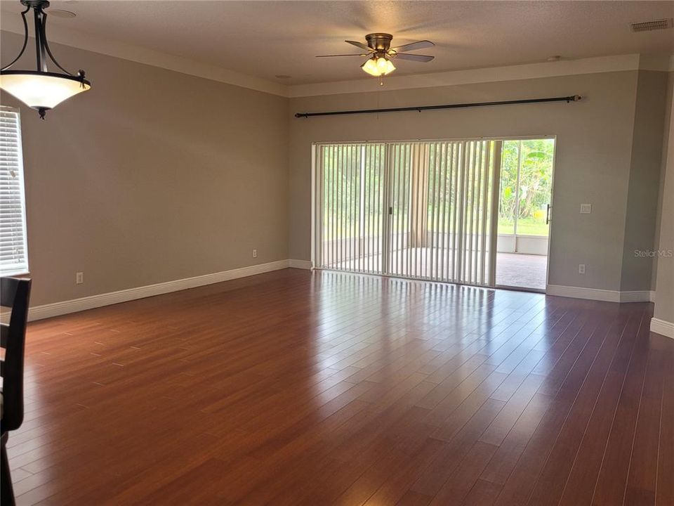 En Renta: $2,445 (3 camas, 2 baños, 1754 Pies cuadrados)