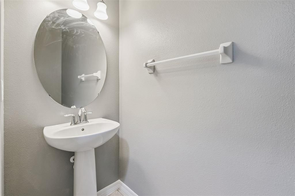 For Rent: $1,850 (2 beds, 2 baths, 1226 Square Feet)