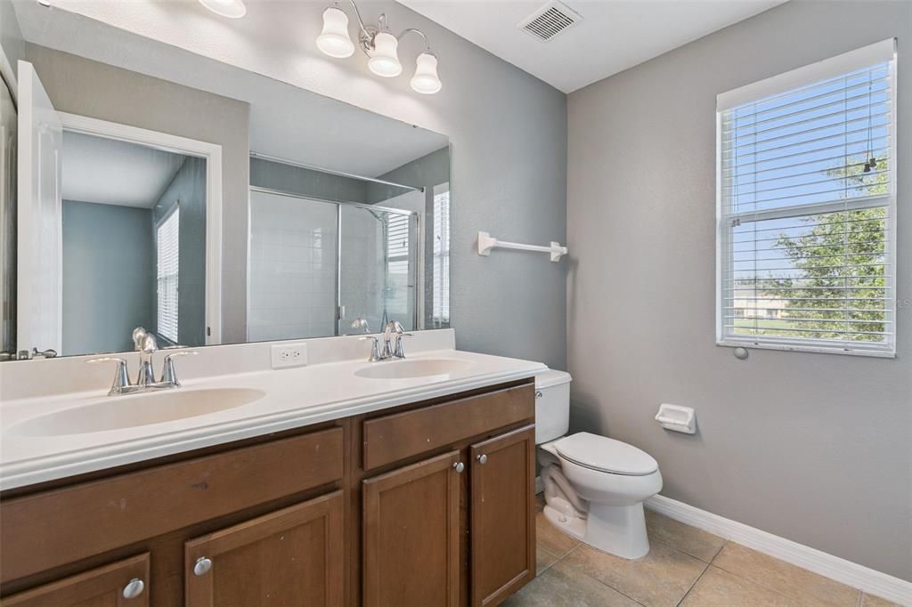 For Rent: $1,850 (2 beds, 2 baths, 1226 Square Feet)