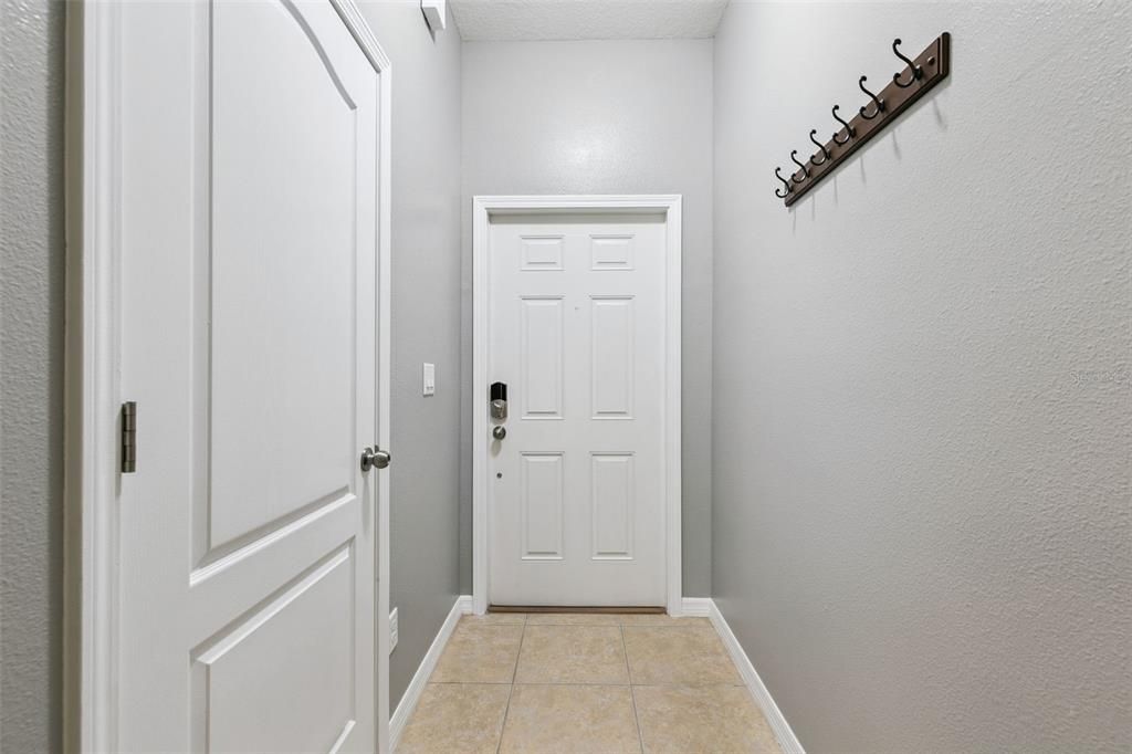 For Rent: $1,850 (2 beds, 2 baths, 1226 Square Feet)