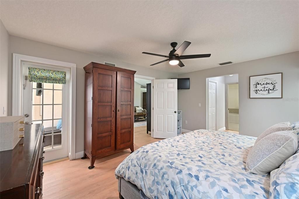 En Venta: $625,000 (3 camas, 2 baños, 1936 Pies cuadrados)