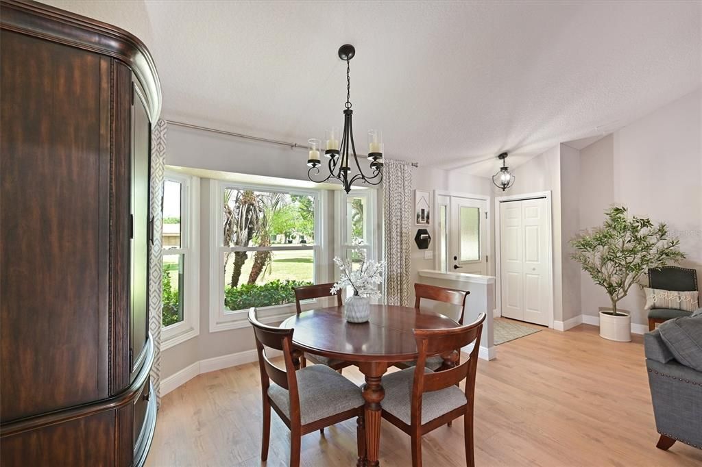 En Venta: $625,000 (3 camas, 2 baños, 1936 Pies cuadrados)
