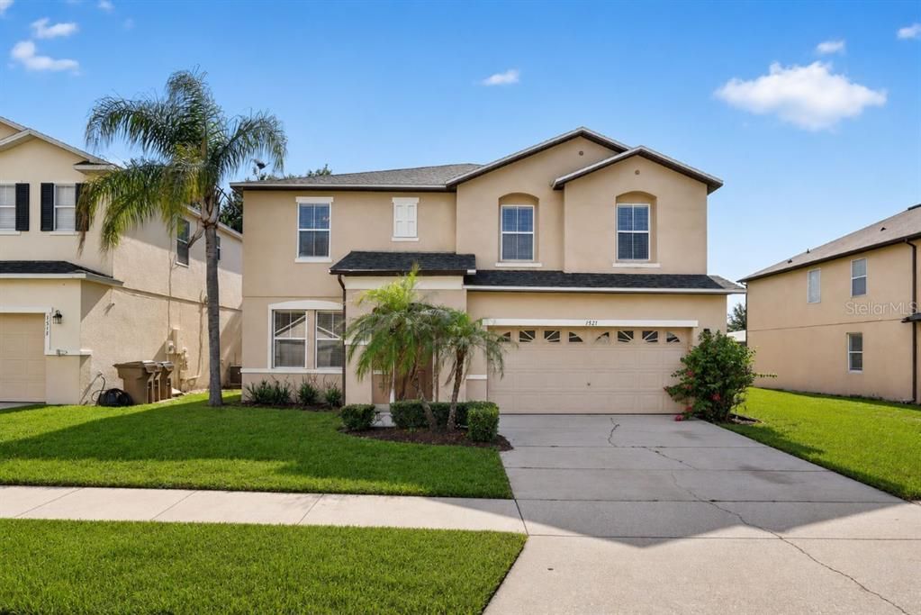 Active With Contract: $389,900 (4 beds, 2 baths, 2918 Square Feet)