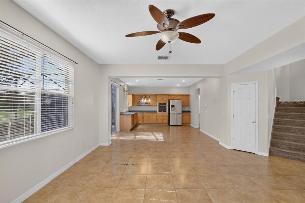 Active With Contract: $389,900 (4 beds, 2 baths, 2918 Square Feet)