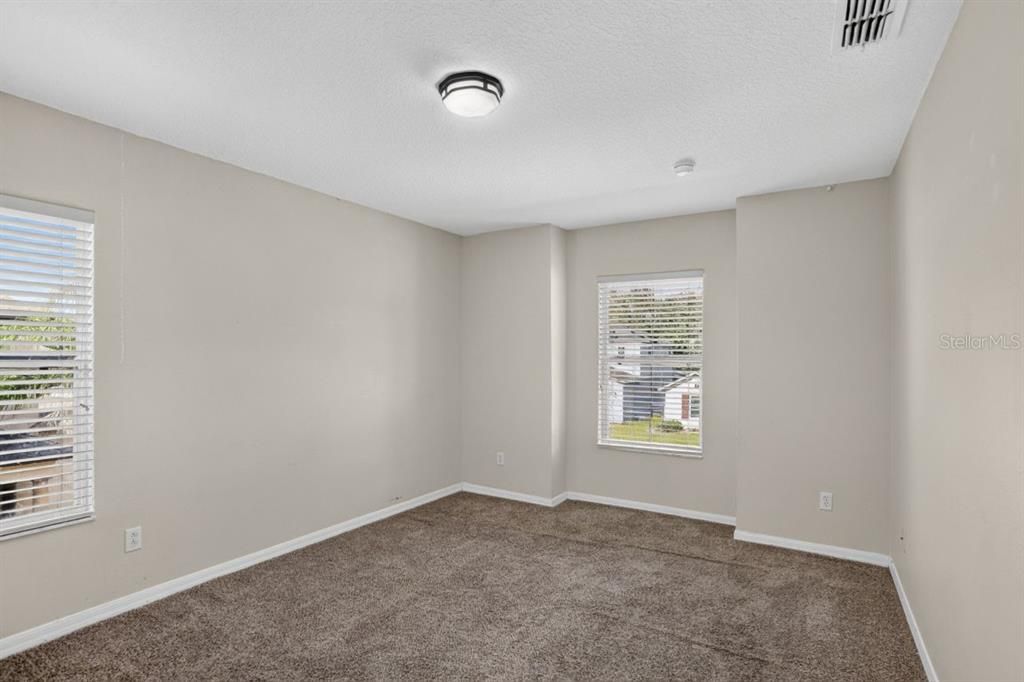 Active With Contract: $389,900 (4 beds, 2 baths, 2918 Square Feet)