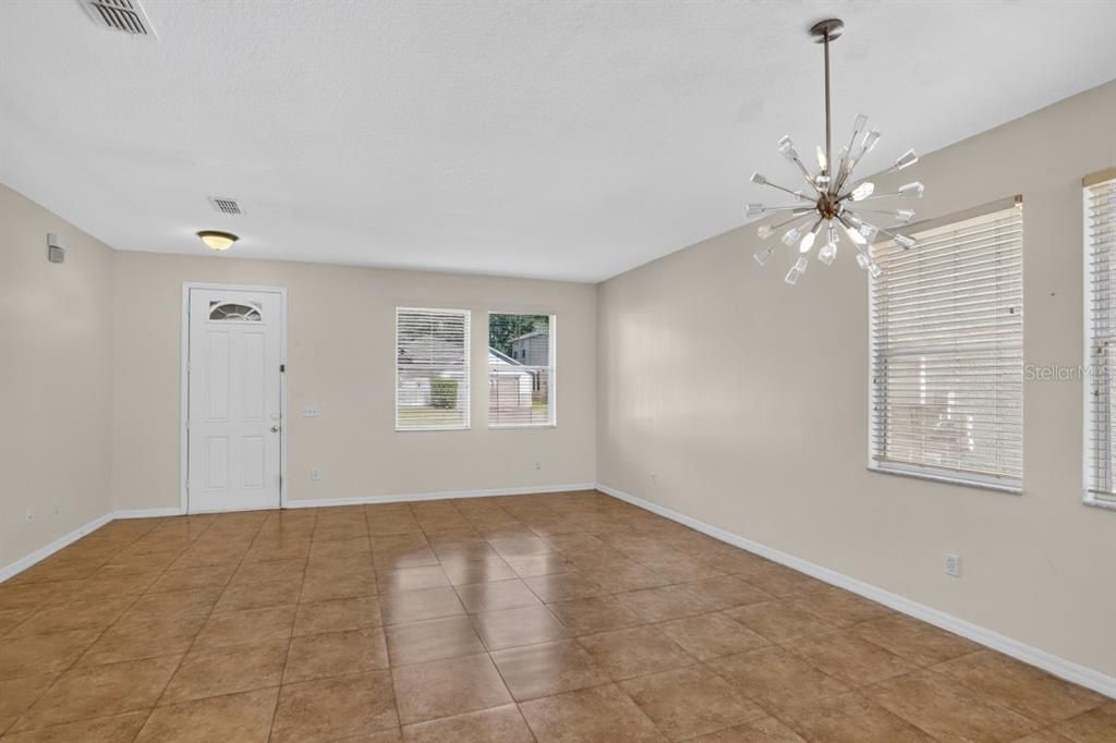Active With Contract: $389,900 (4 beds, 2 baths, 2918 Square Feet)