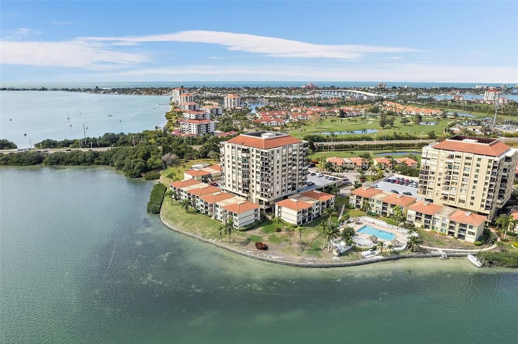 На продажу: $450,000 (2 спален, 2 ванн, 1150 Квадратных фут)