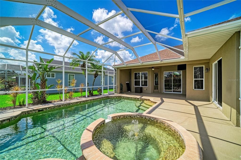 For Sale: $525,000 (4 beds, 3 baths, 2300 Square Feet)
