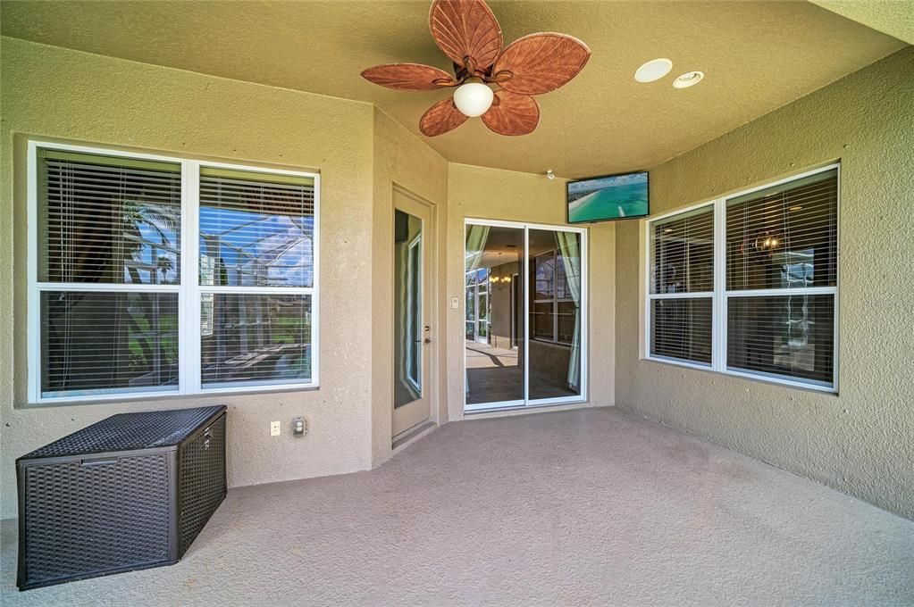 For Sale: $525,000 (4 beds, 3 baths, 2300 Square Feet)
