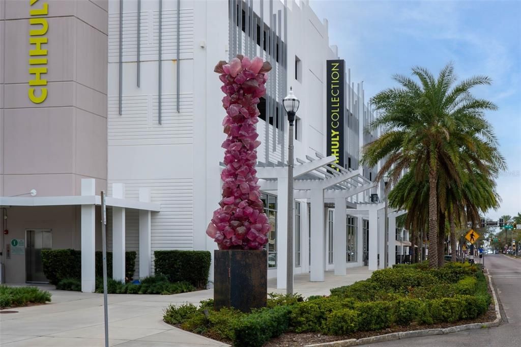 Active With Contract: $2,800 (1 beds, 1 baths, 743 Square Feet)