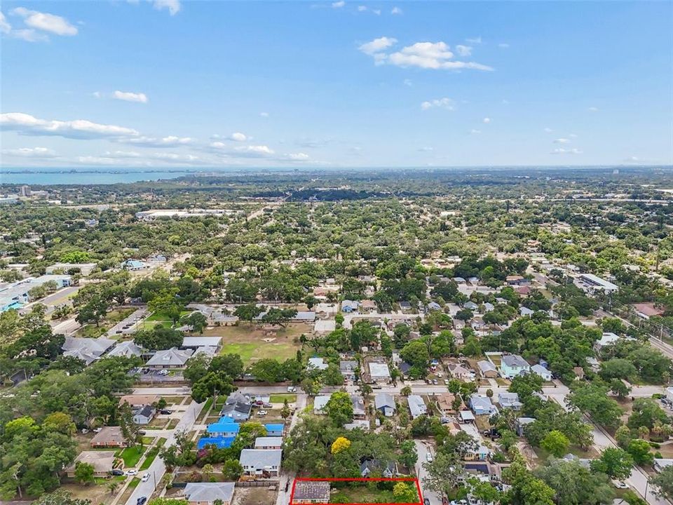 На продажу: $249,000 (3 спален, 1 ванн, 754 Квадратных фут)