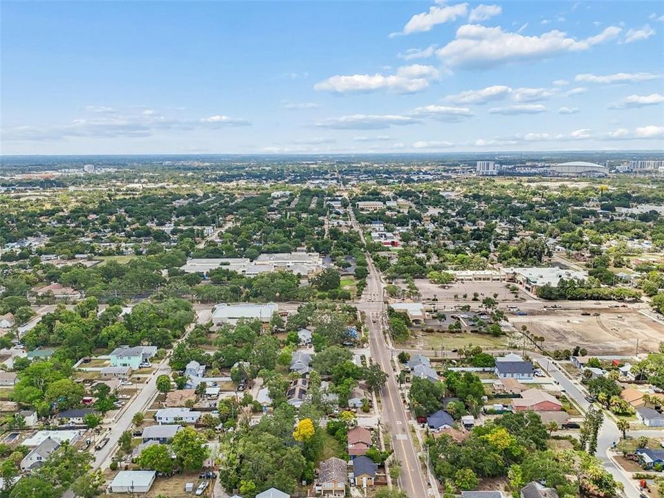 На продажу: $249,000 (3 спален, 1 ванн, 754 Квадратных фут)